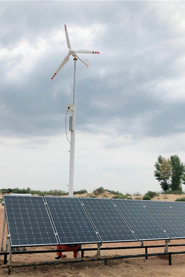 5000W οριζόντιες αξονικές γεννήτριες αέρα ανεμοστροβίλων 1KW 48V 220V άσπρες οριζόντιες για την εγχώρια χρήση